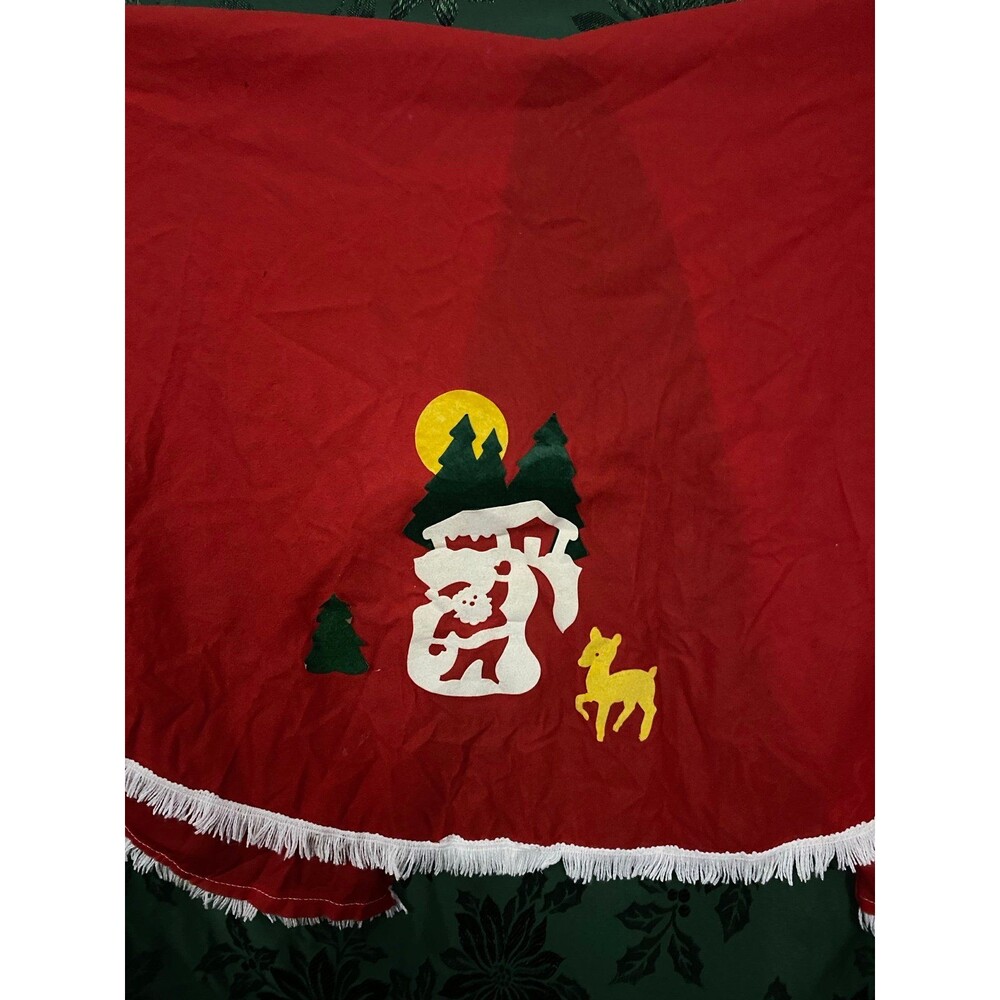 Vtg Christmas Tree Skirt Red with White Fringe Santa Snow House Deer Appliqué
